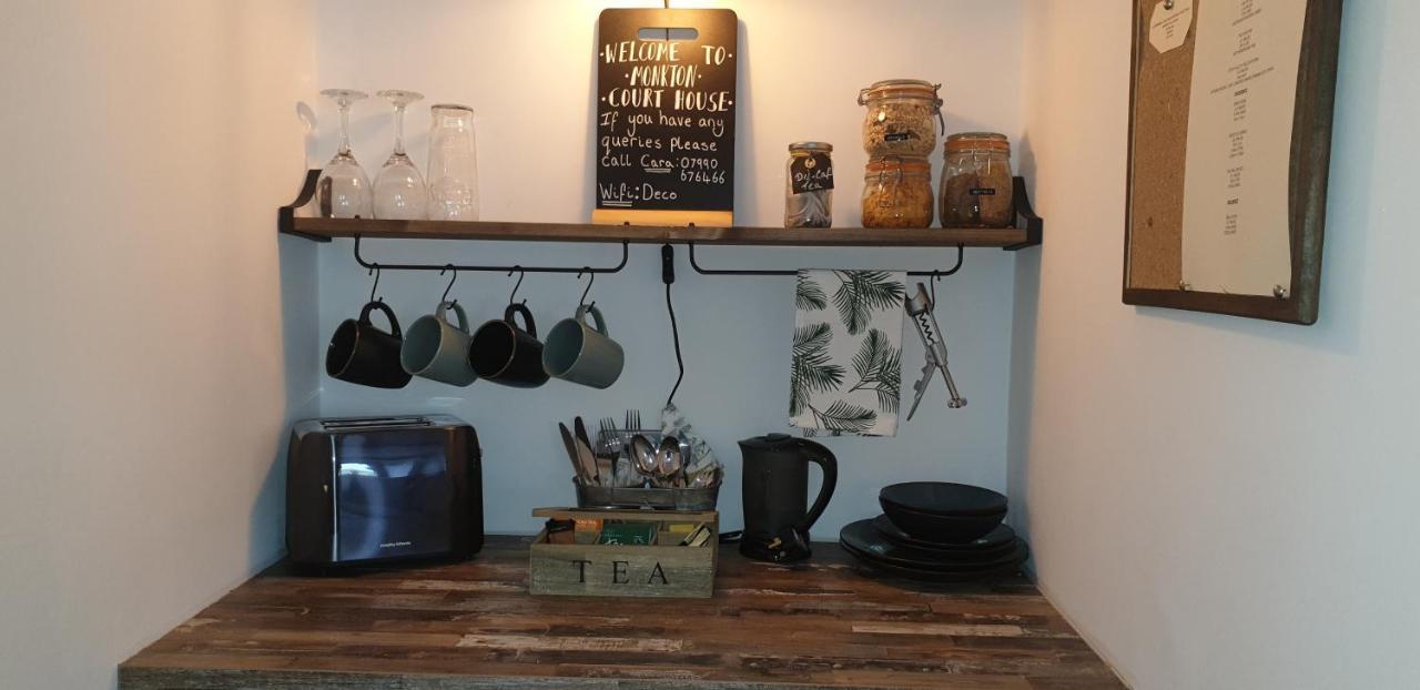 Couette-café Monkton Court House 3*