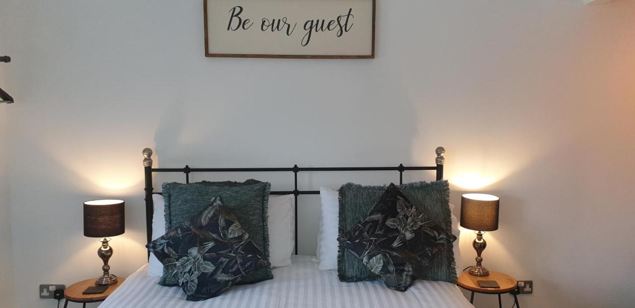 Monkton Court House 3*